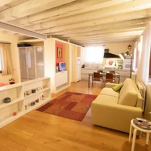 Lovely Sottoriva Apartamento